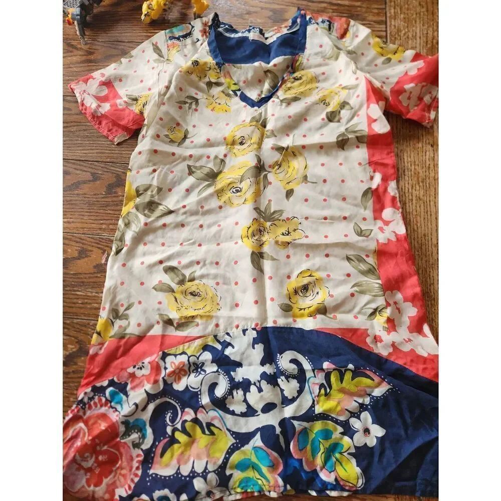 Johnny Was Adisa V- Neck Silk Floral Tunic sz XS